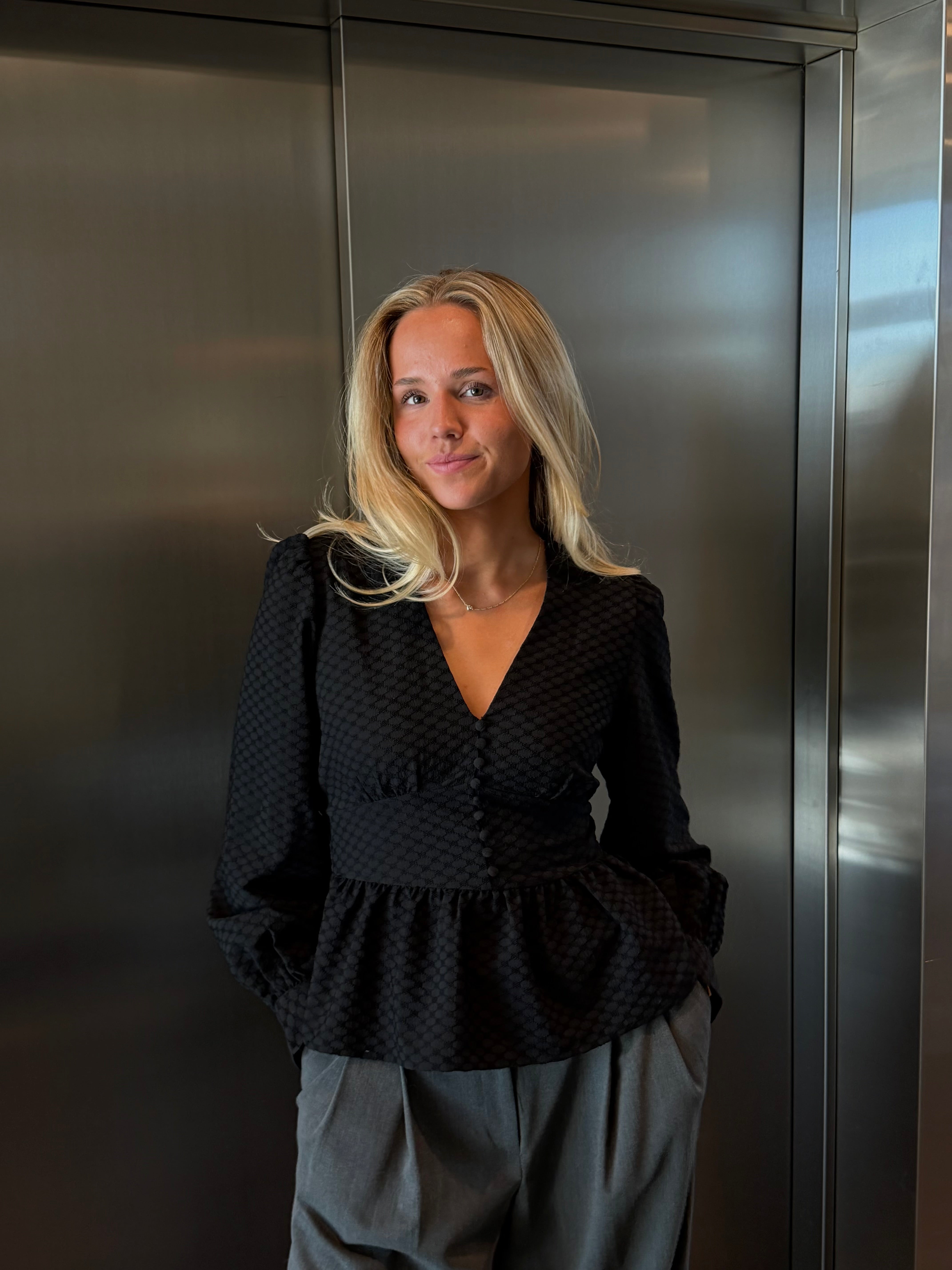 VMAUGUSTA Top - Black